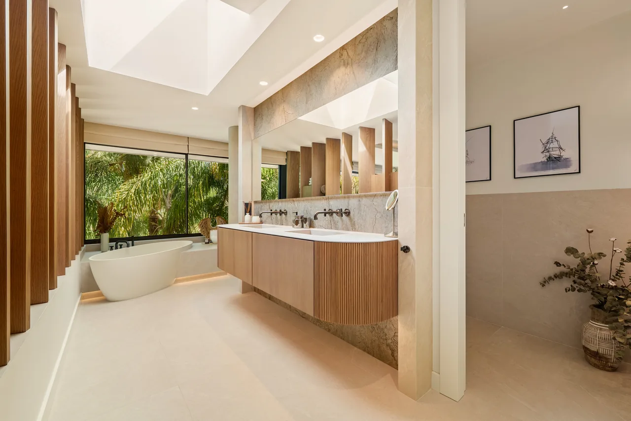5-bedroom villa in Las Chapas with private pool and private garden — image 49