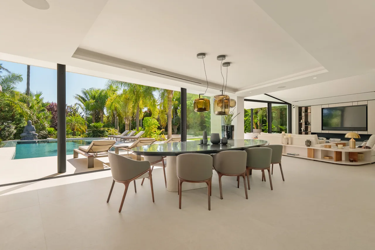 5-bedroom villa in Las Chapas with private pool and private garden — image 61