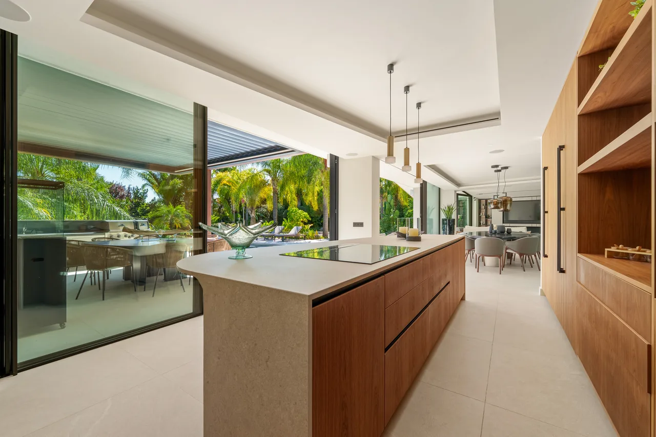 5-bedroom villa in Las Chapas with private pool and private garden — image 69