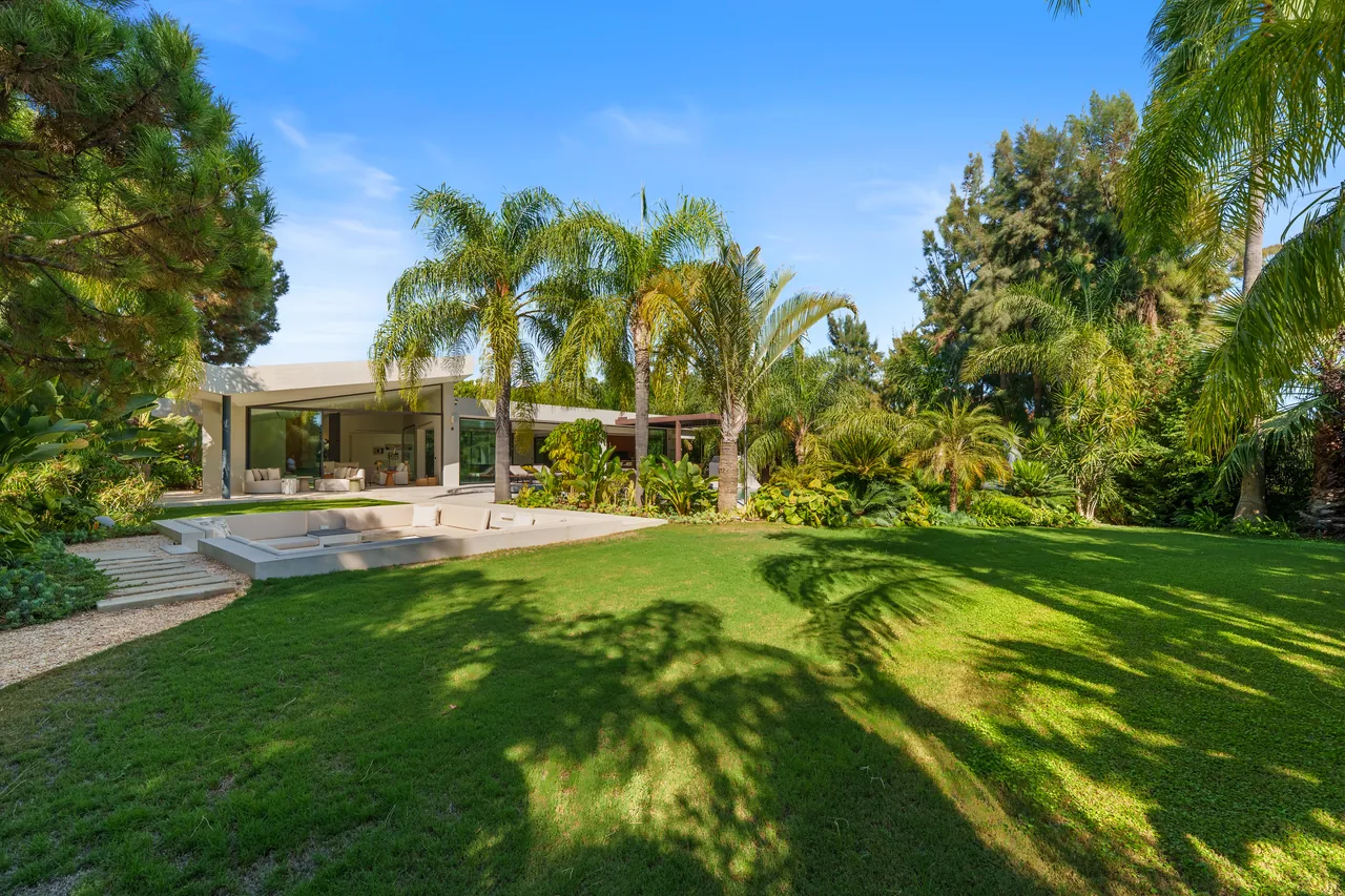 5-bedroom villa in Las Chapas with private pool and private garden — image 75