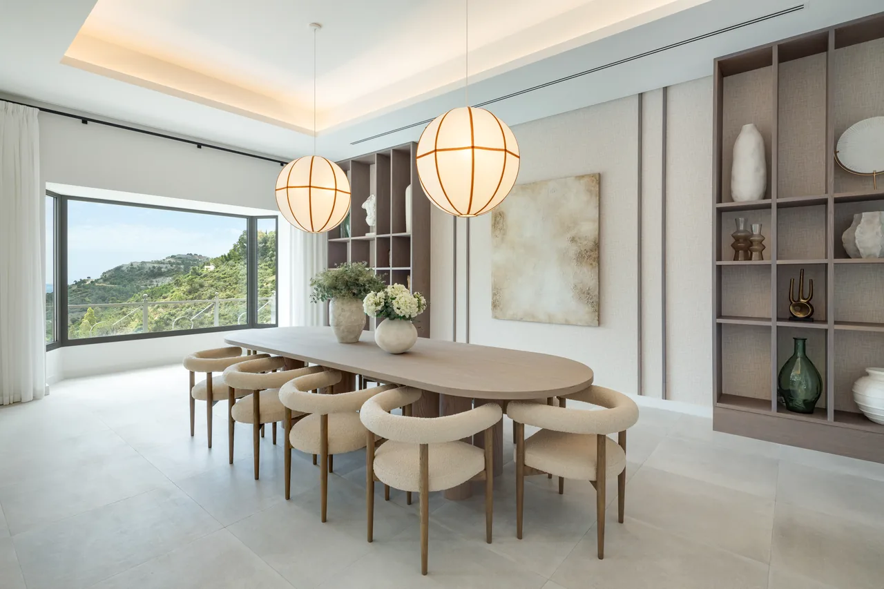 5-bedroom villa in El Madroñal with private pool and private garden — image 16
