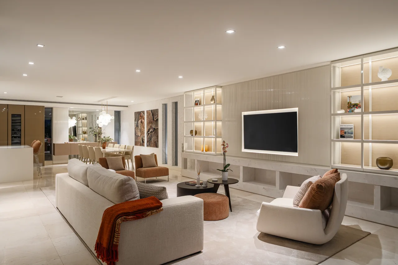 4-bedroom semi-detached villa in Puente Romano with private pool and private garden — image 6