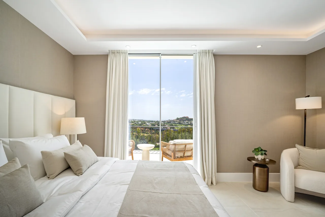 4-bedroom townhouse in La Quinta with private garden — image 15