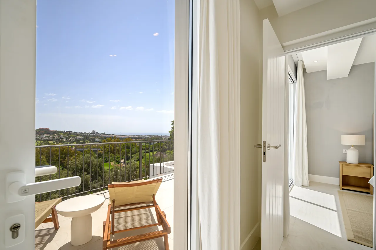 4-bedroom townhouse in La Quinta with private garden — image 22