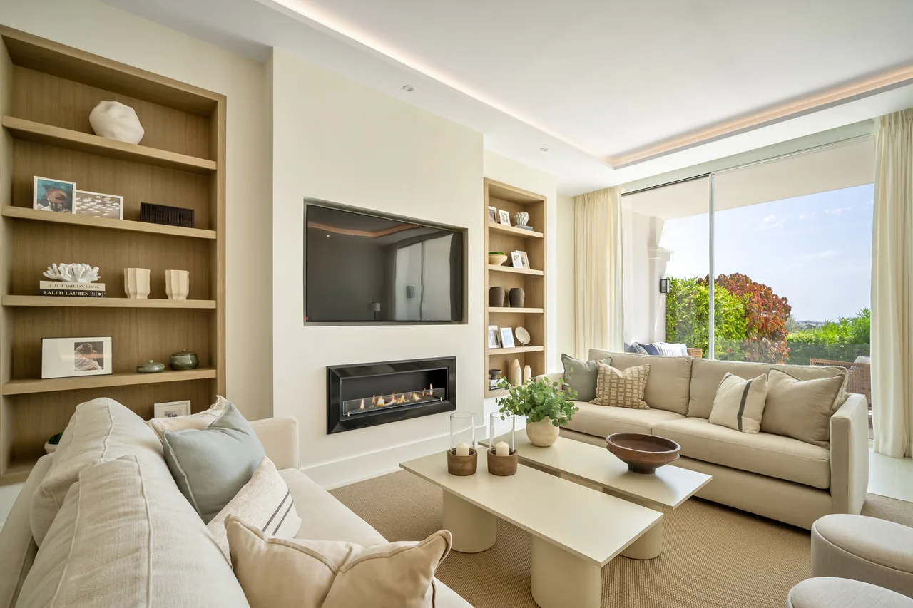 4-bedroom townhouse in La Quinta with private garden — image 35