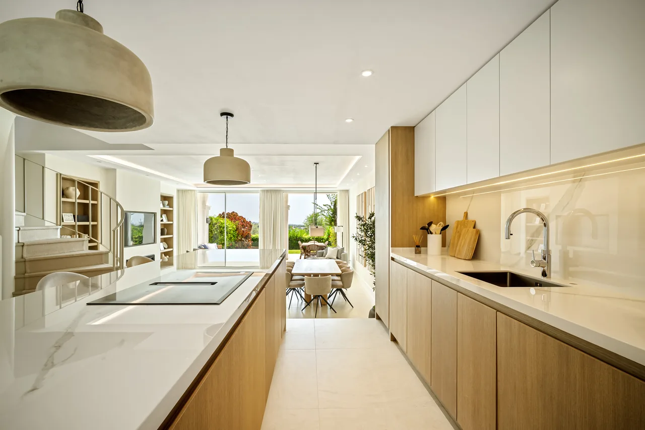 4-bedroom townhouse in La Quinta with private garden — image 36