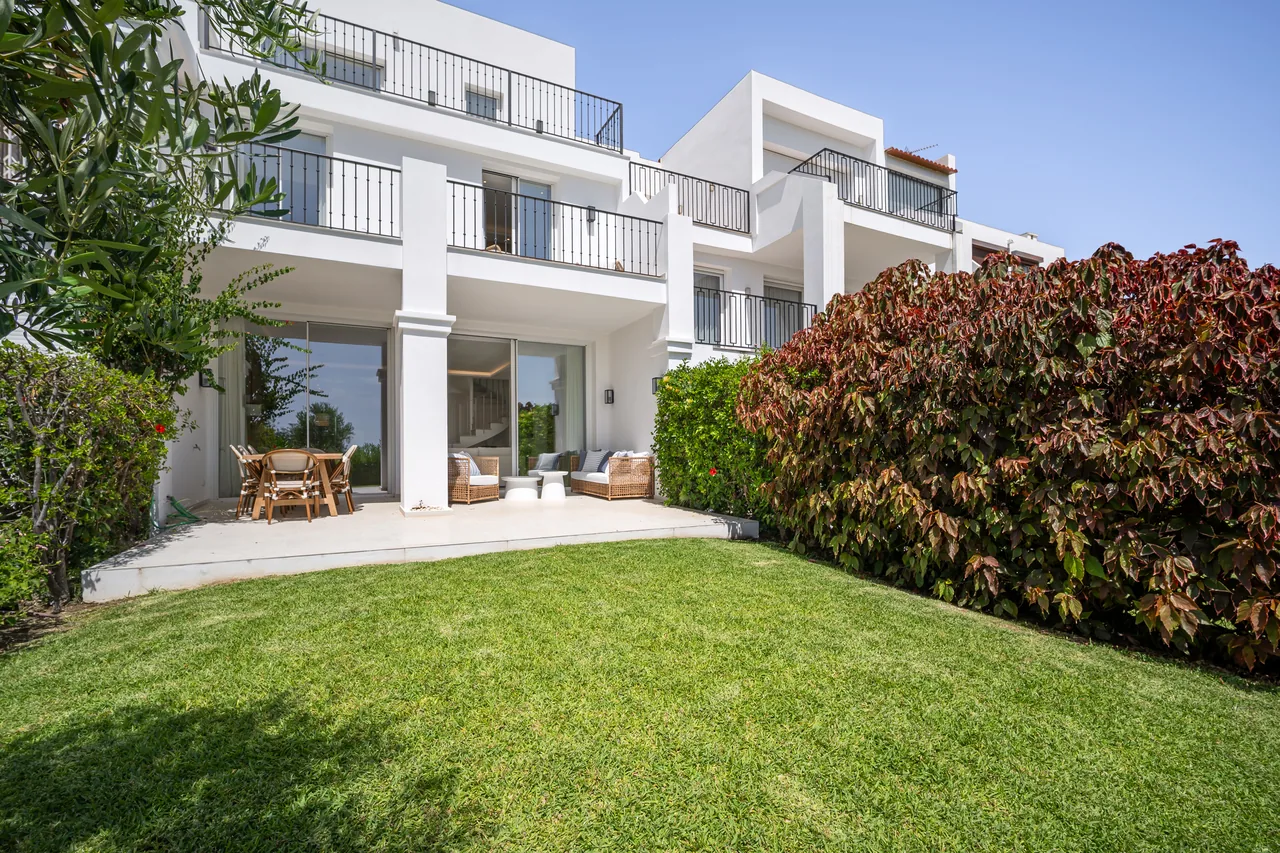 4-bedroom townhouse in La Quinta with private garden