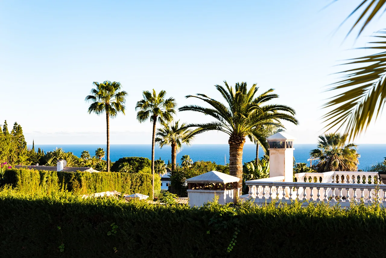 5-bedroom villa in Nagüeles with private pool — image 11