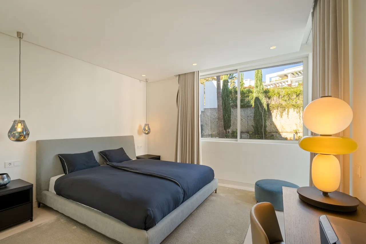 3-bedroom penthouse in Palo Alto with private pool and gated community — image 33