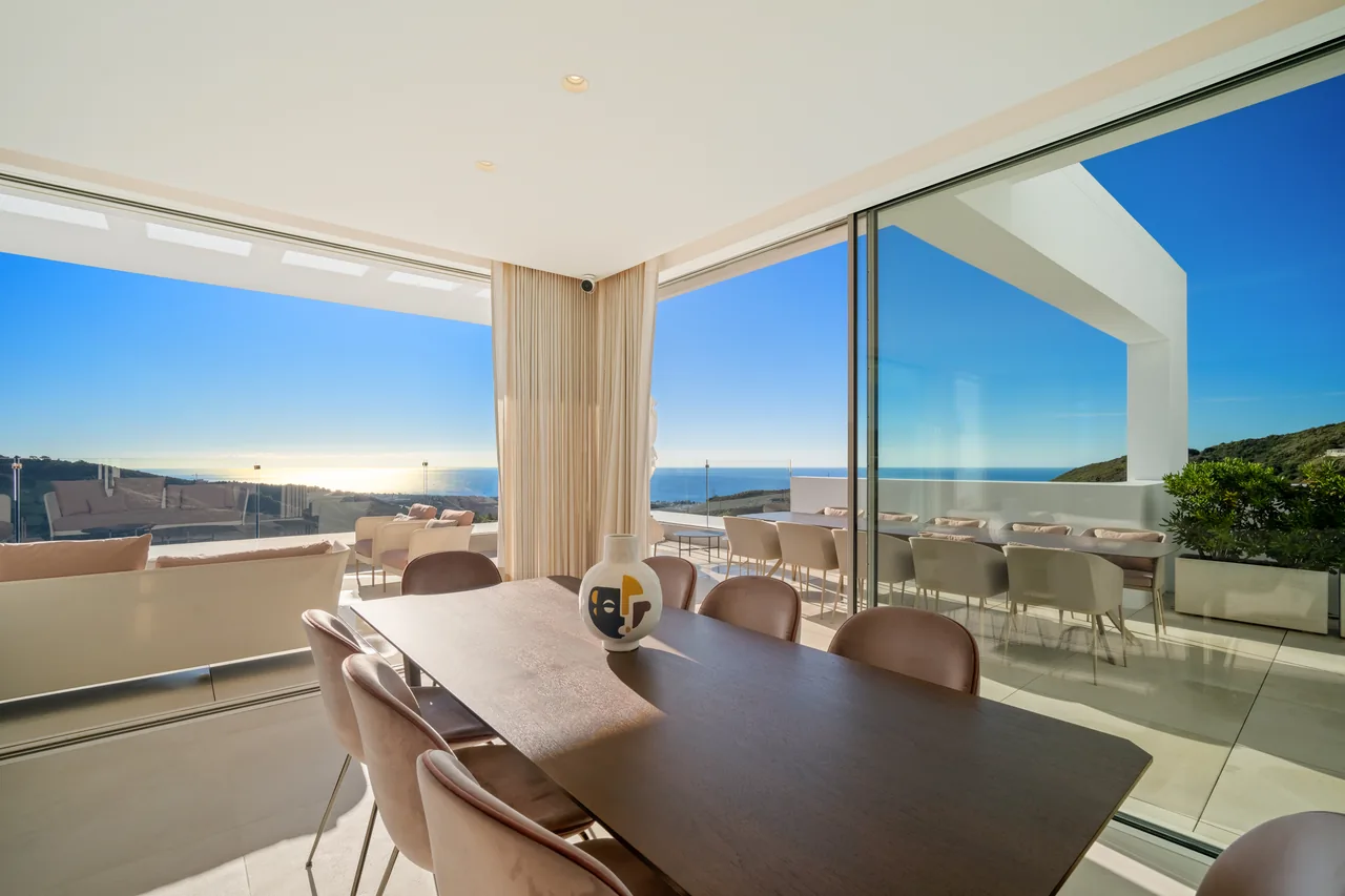 3-bedroom penthouse in Palo Alto with private pool and gated community — image 35