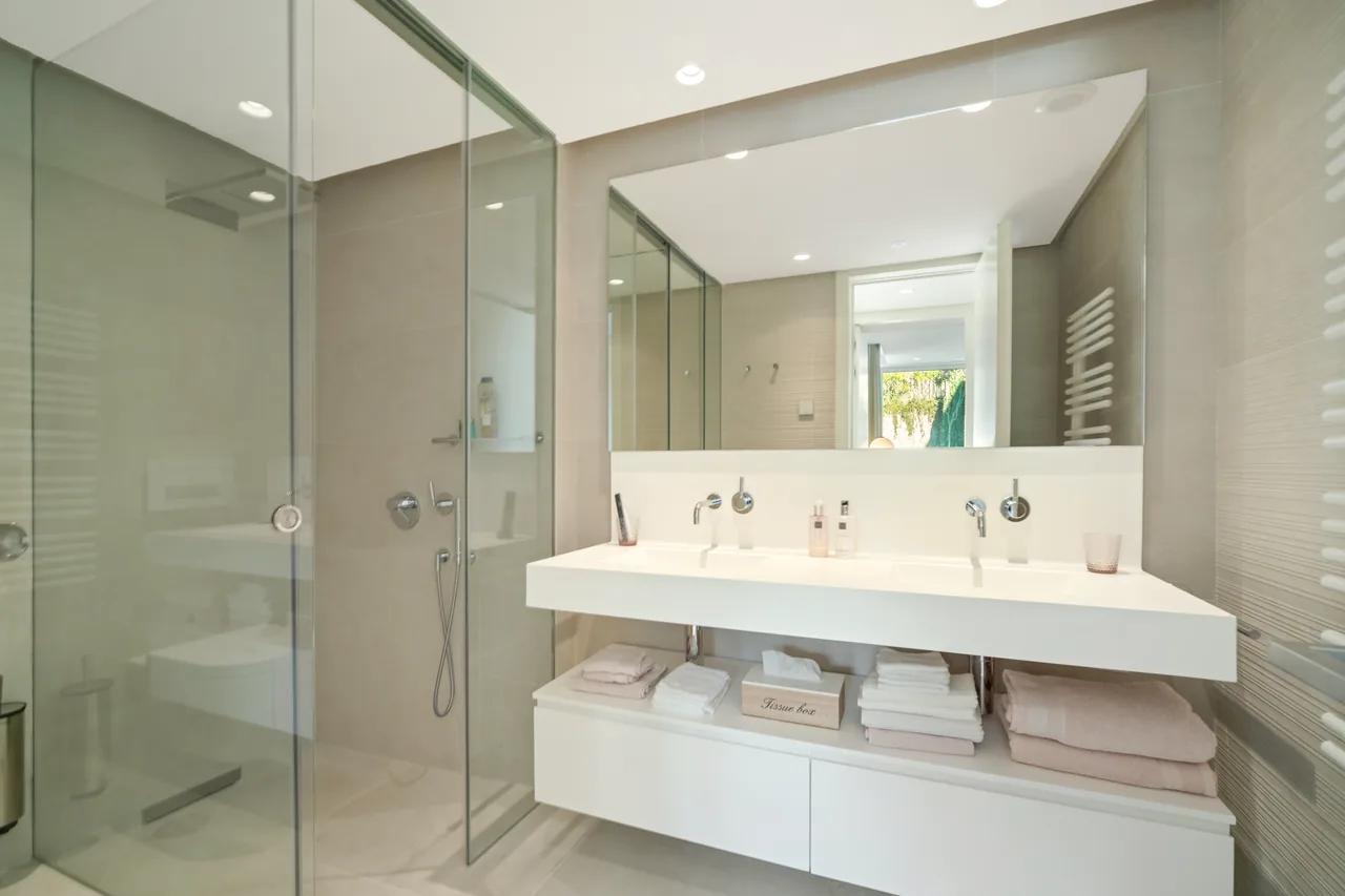 3-bedroom penthouse in Palo Alto with private pool and gated community — image 37