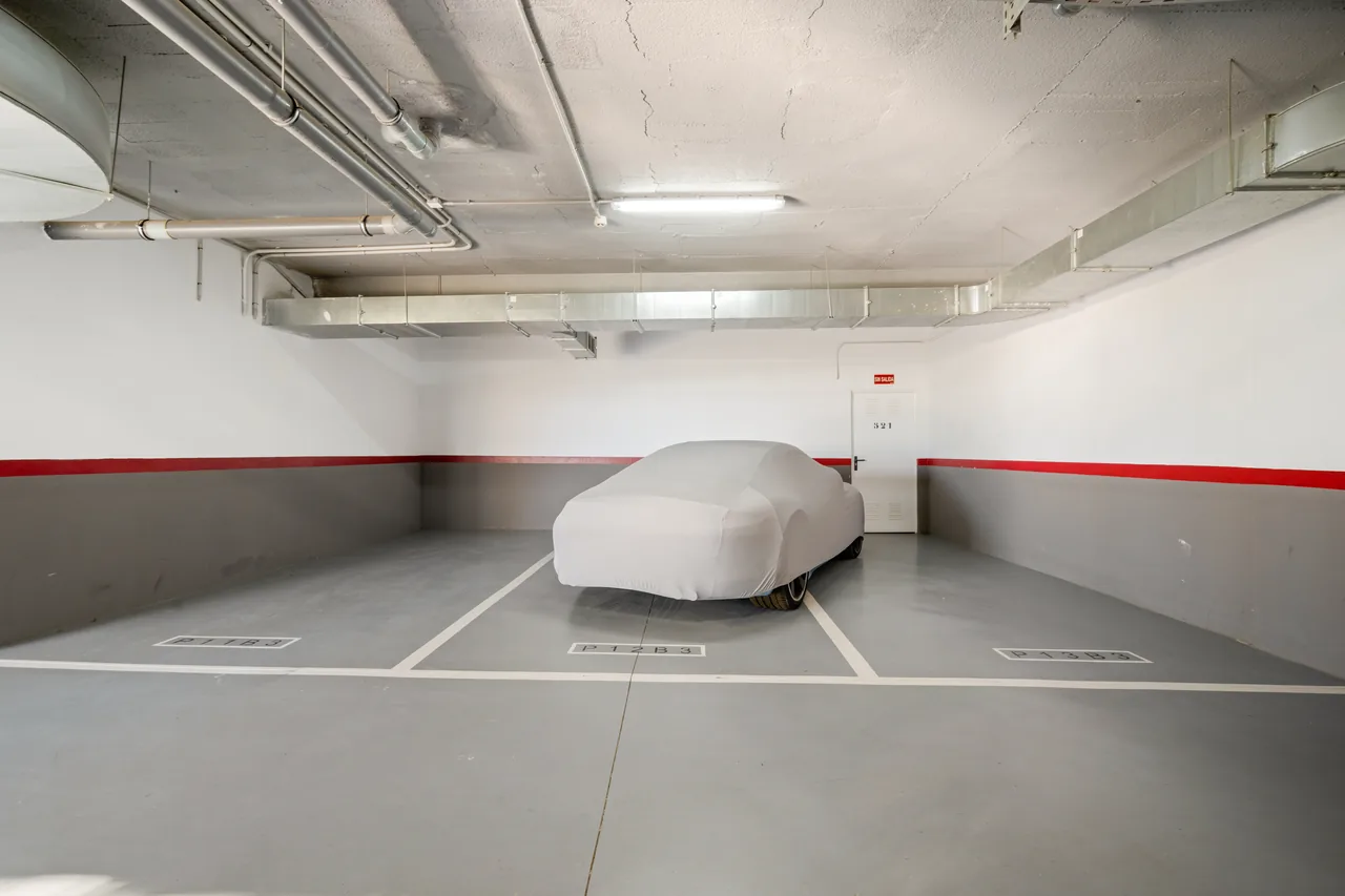 3-bedroom penthouse in Palo Alto with private pool and gated community — image 41