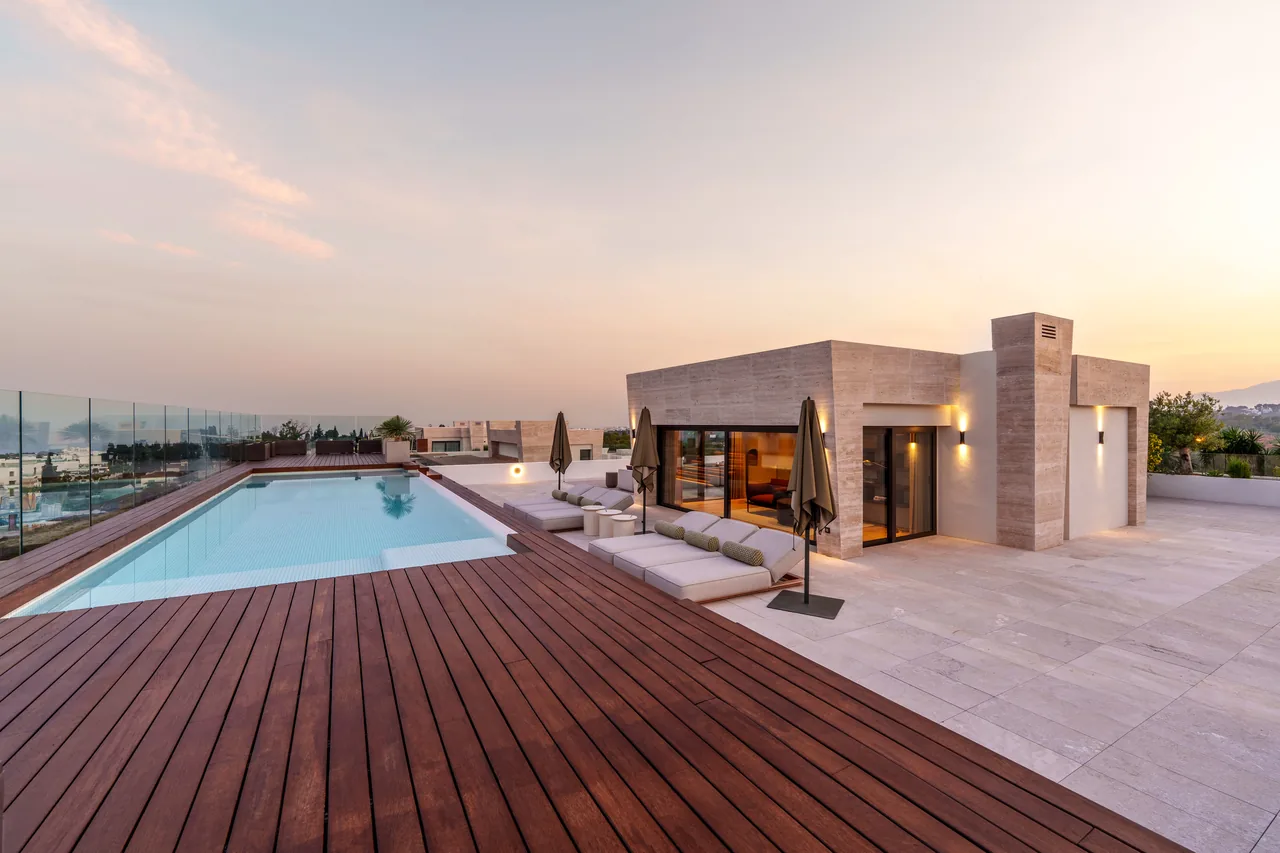 4-bedroom duplex apartment in Epic Marbella with private pool and private garden — image 2
