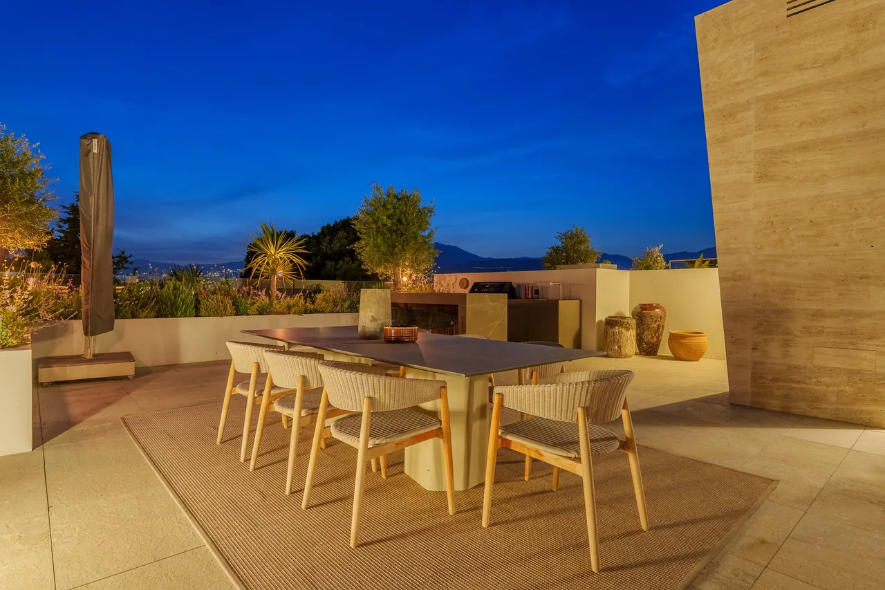 4-bedroom duplex apartment in Epic Marbella with private pool and private garden — image 14