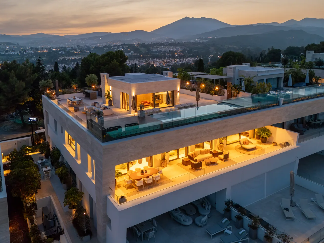 4-bedroom duplex apartment in Epic Marbella with private pool and private garden — image 27
