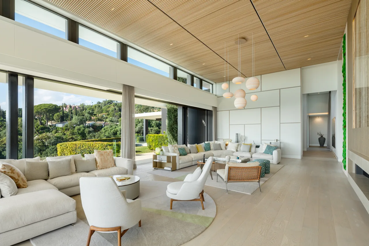 6-bedroom villa in La Quinta with private pool and private garden — image 22