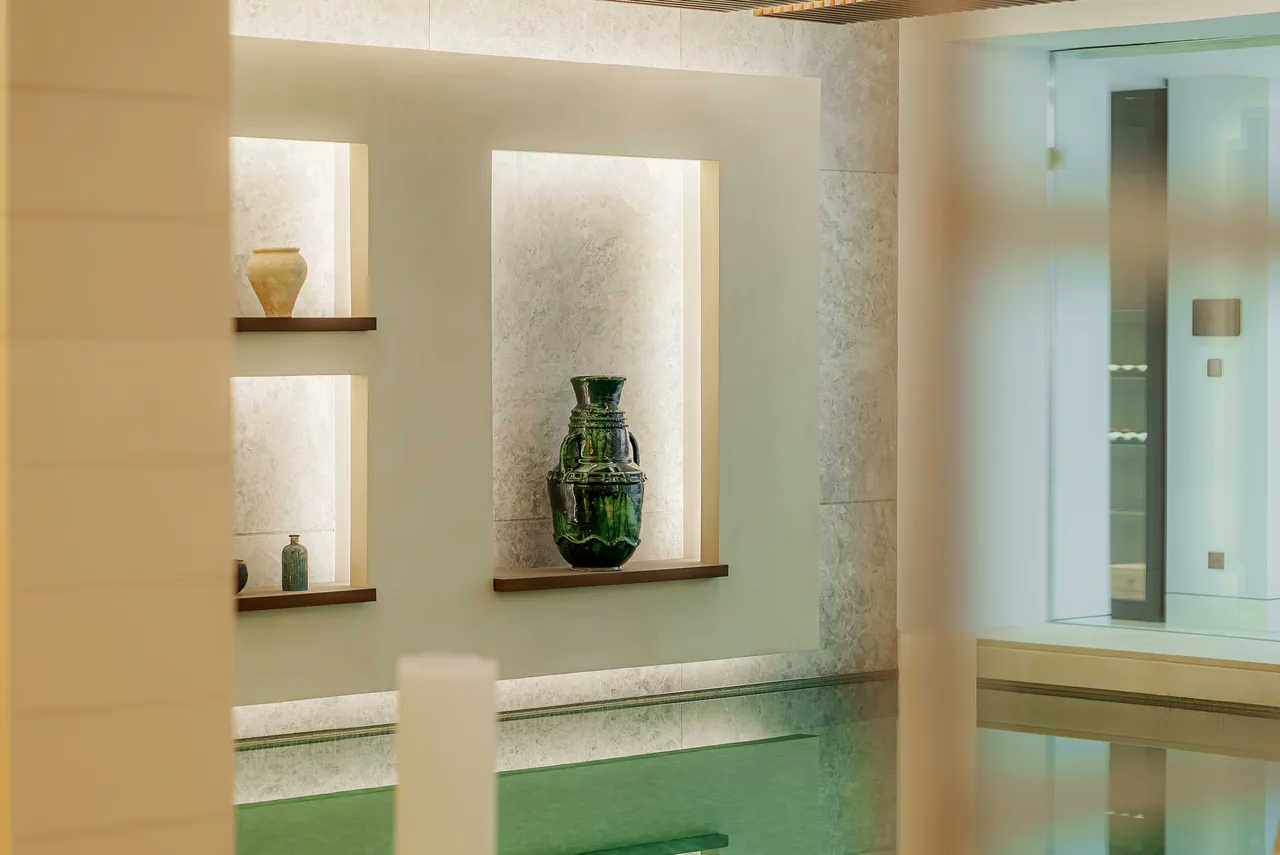8-bedroom villa in La Quinta with private pool and private garden — image 6