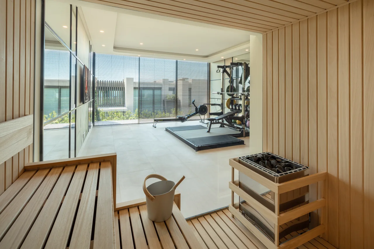 7-bedroom villa in La Quinta with private pool and private garden — image 29