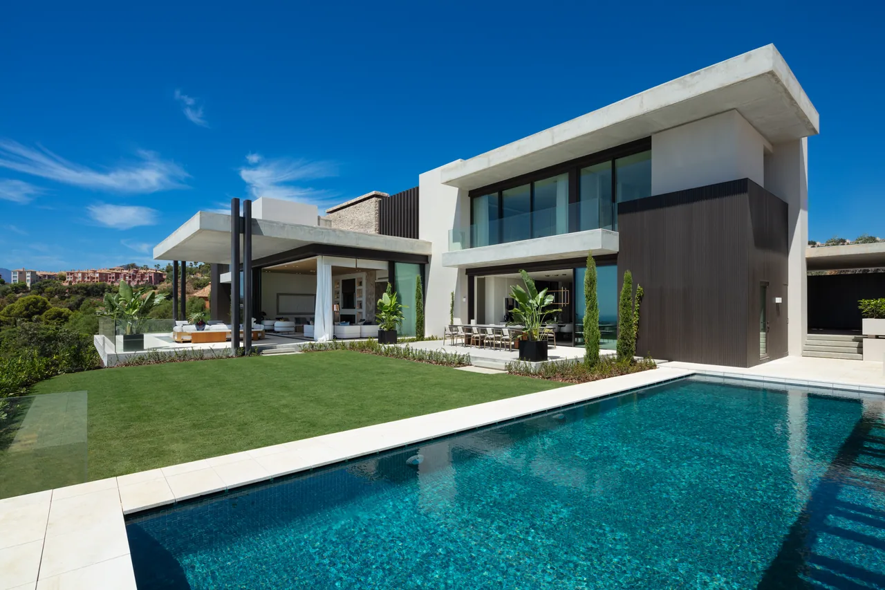 7-bedroom villa in La Quinta with private pool and private garden — image 34