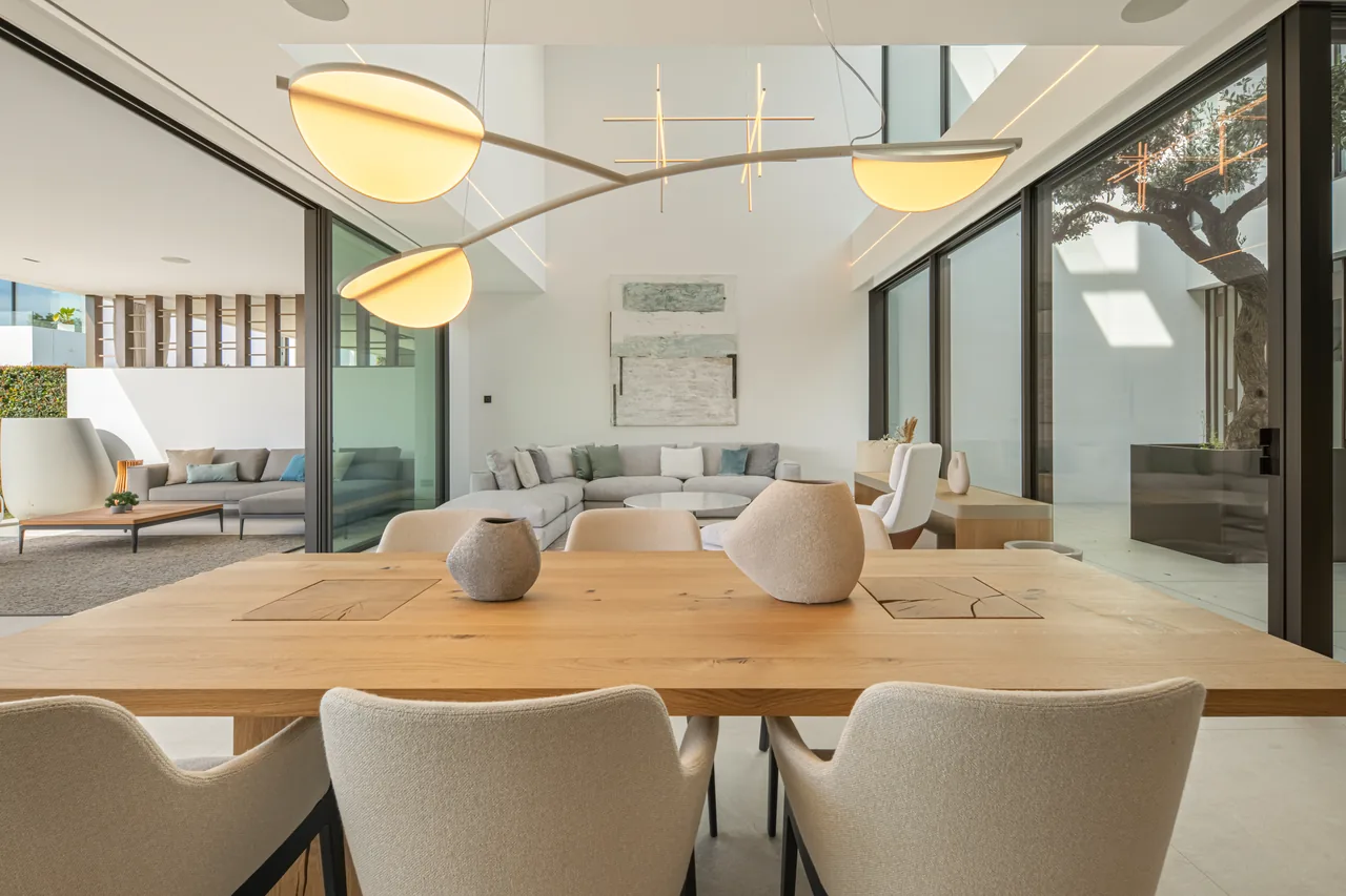 3-bedroom property in Marbella Golden Mile with private pool and private garden — image 4