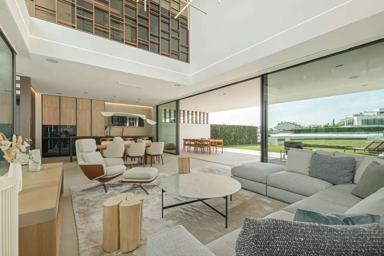 3-bedroom property in Marbella Golden Mile with private pool and private garden — image 8