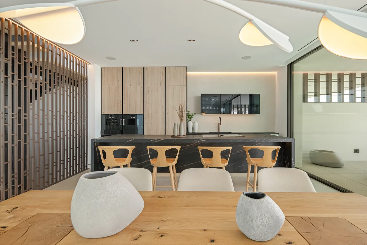 3-bedroom property in Marbella Golden Mile with private pool and private garden — image 9