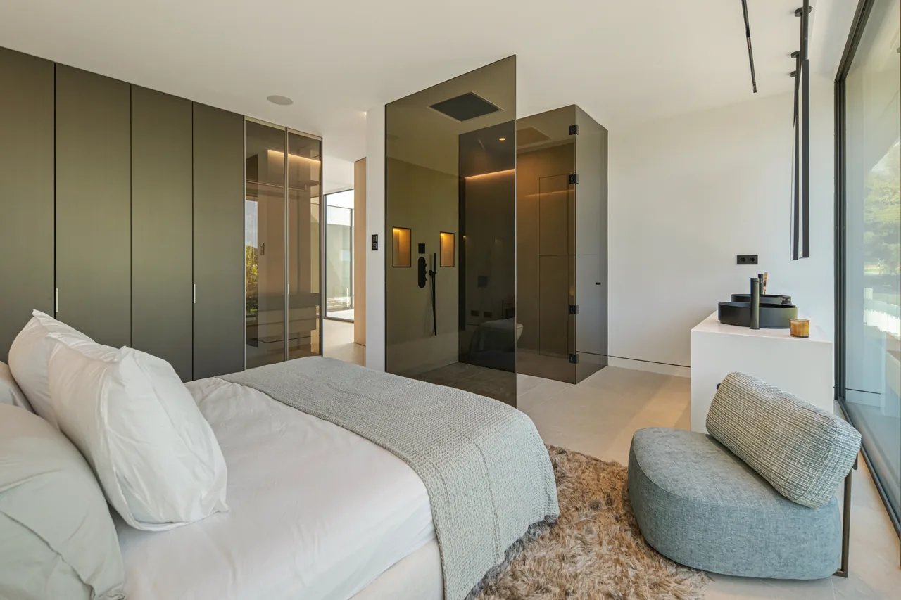 3-bedroom property in Marbella Golden Mile with private pool and private garden — image 15