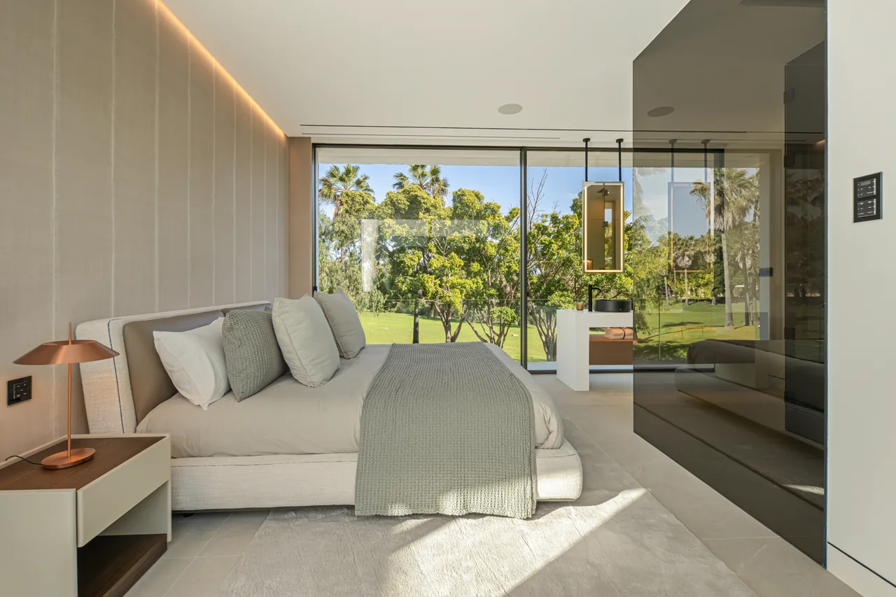 3-bedroom property in Marbella Golden Mile with private pool and private garden — image 18