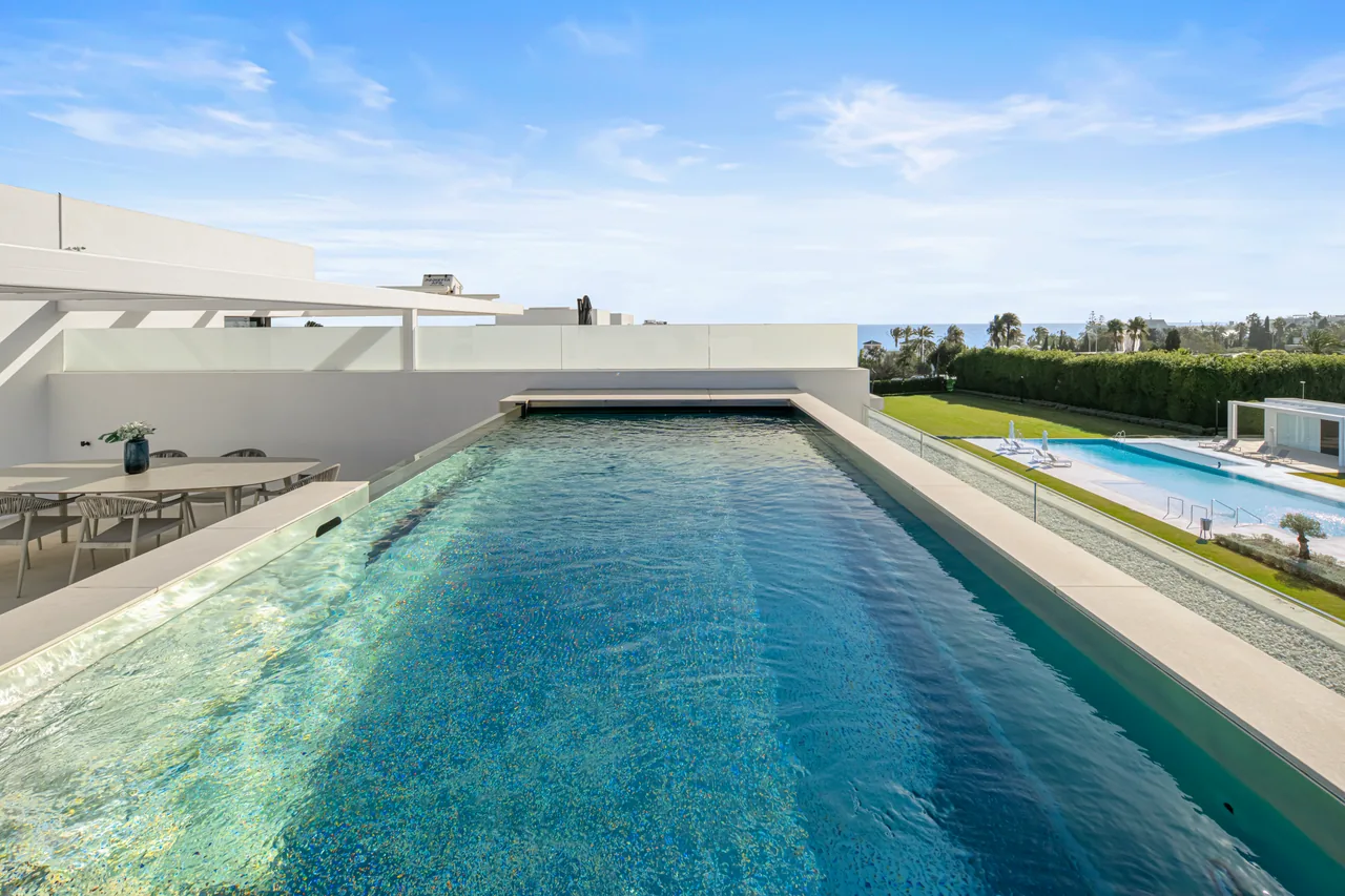 3-bedroom property in Marbella Golden Mile with private pool and private garden — image 42