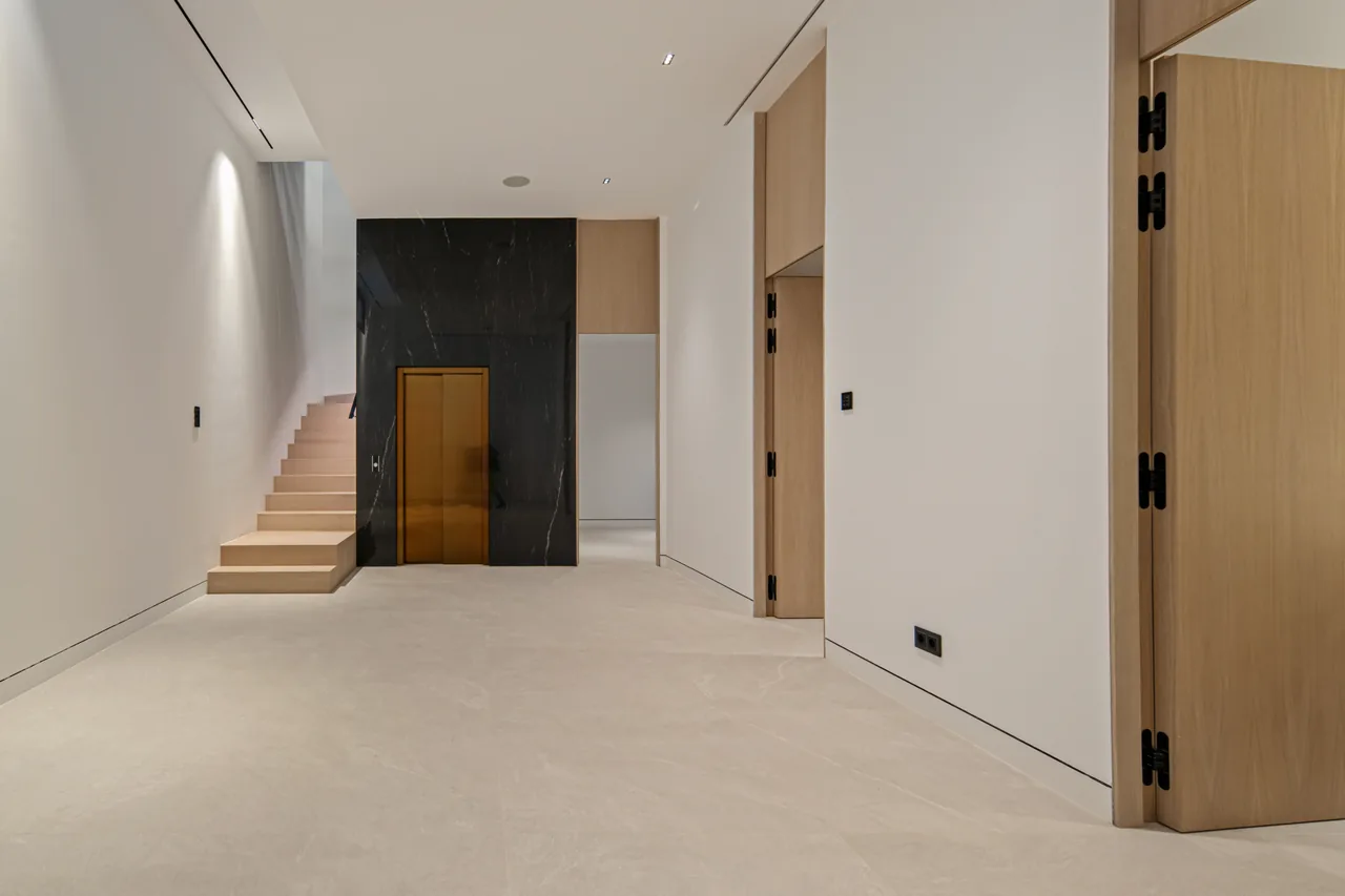 3-bedroom property in Marbella Golden Mile with private pool and private garden — image 47