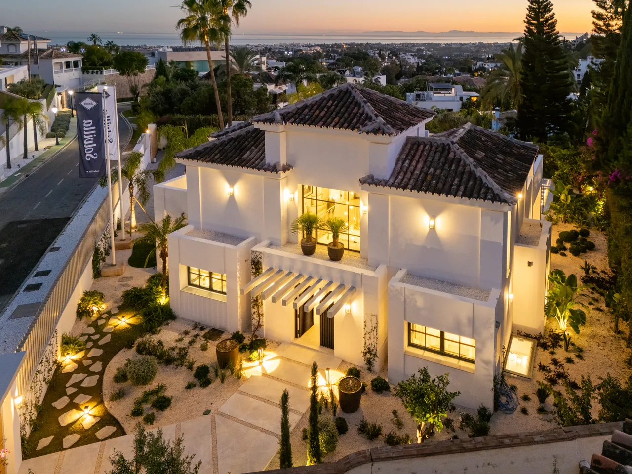 5-bedroom villa in La Quinta with private pool and private garden — image 74