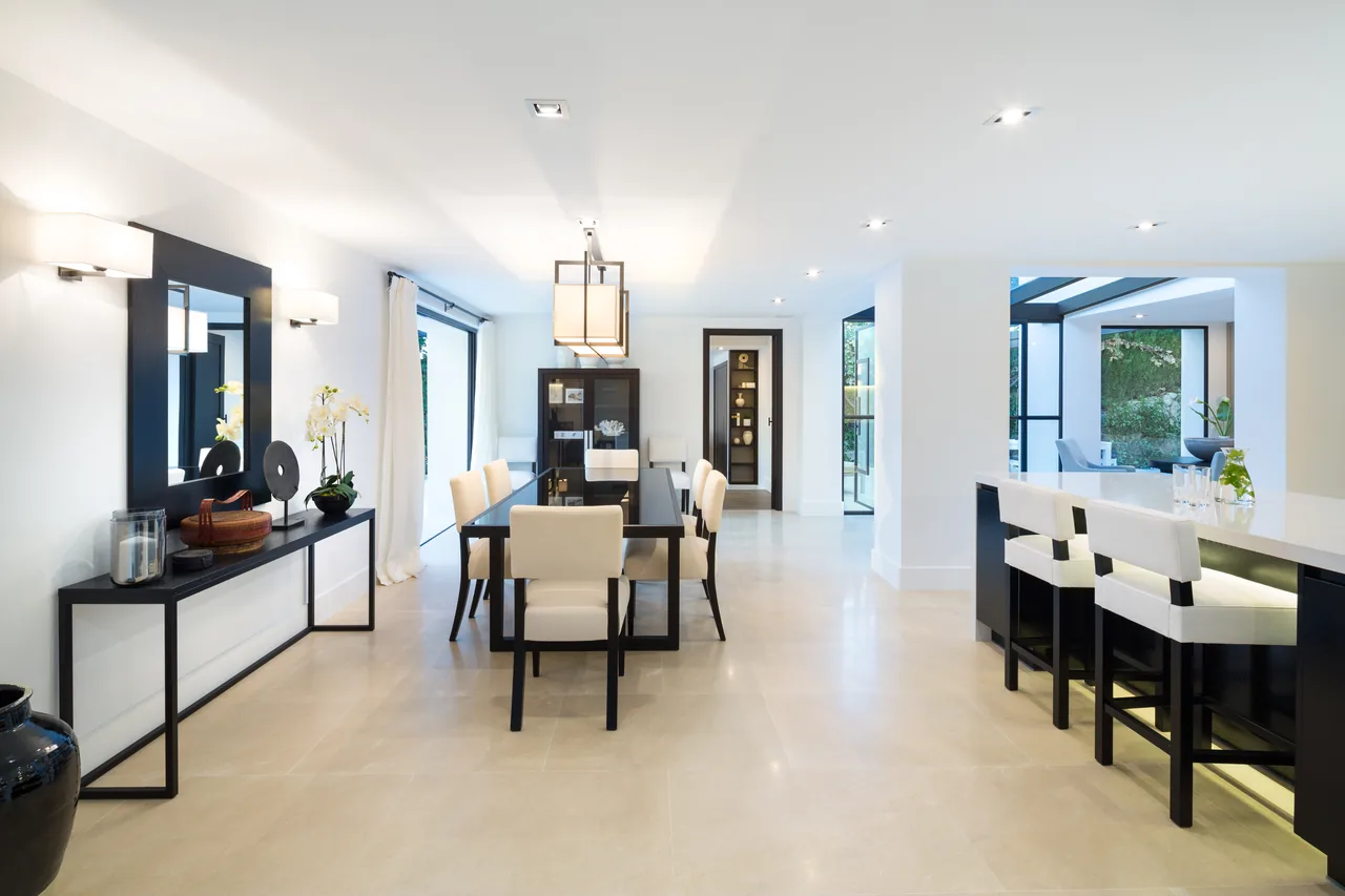 5-bedroom villa in Aloha with private pool and private garden — image 10