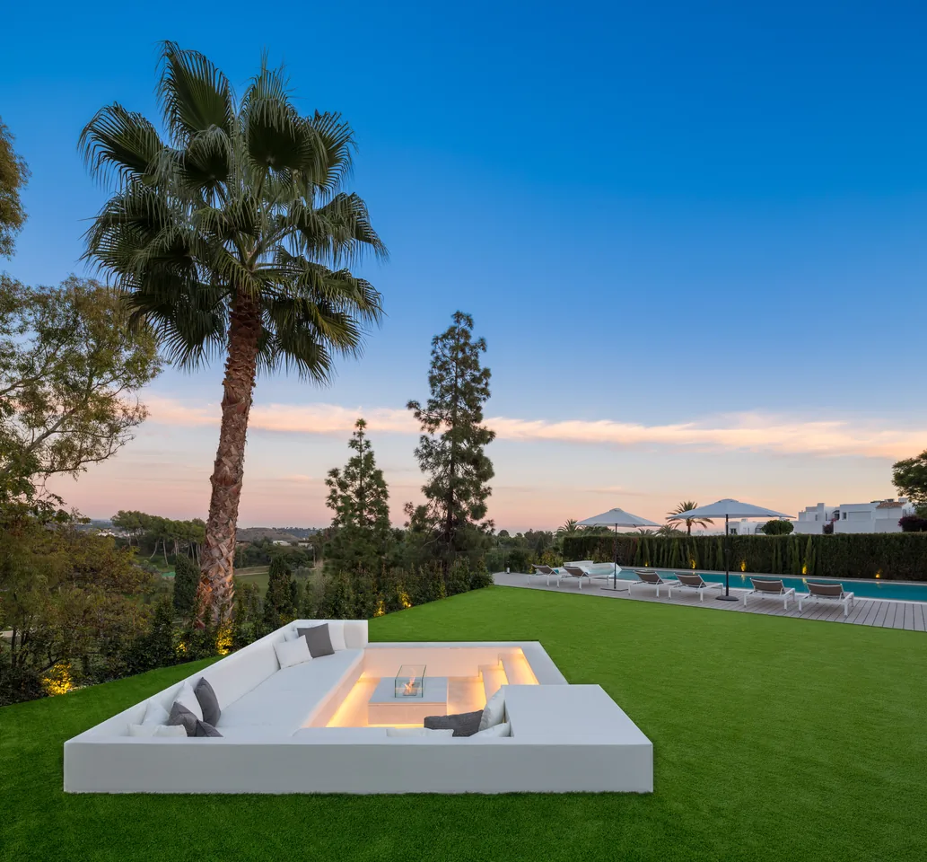 5-bedroom villa in Aloha with private pool and private garden — image 12