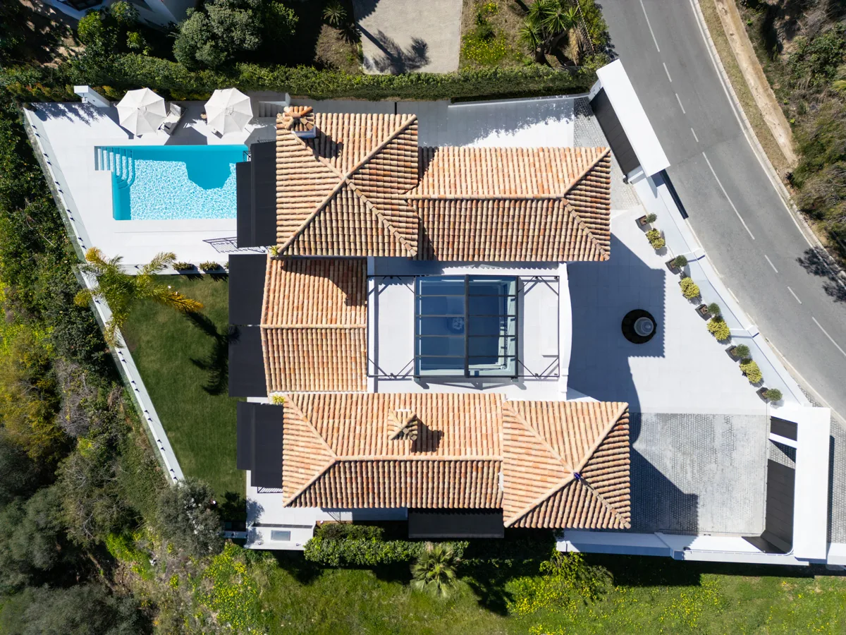 5-bedroom villa in La Quinta with private pool and private garden — image 20