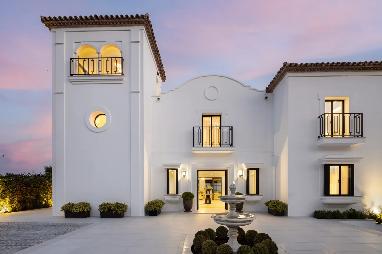 5-bedroom villa in La Quinta with private pool and private garden — image 68