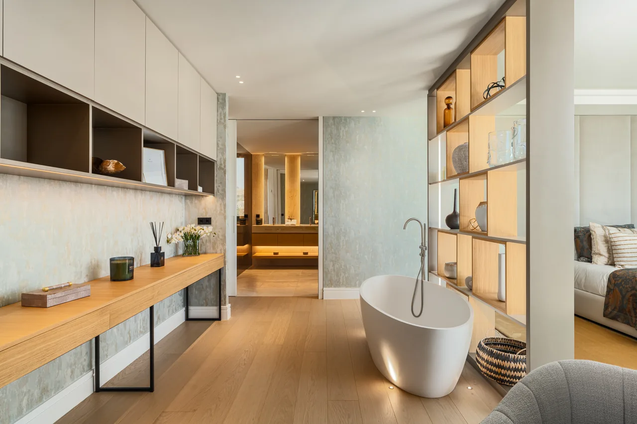 8-bedroom villa in El Herrojo with private pool and private garden — image 16