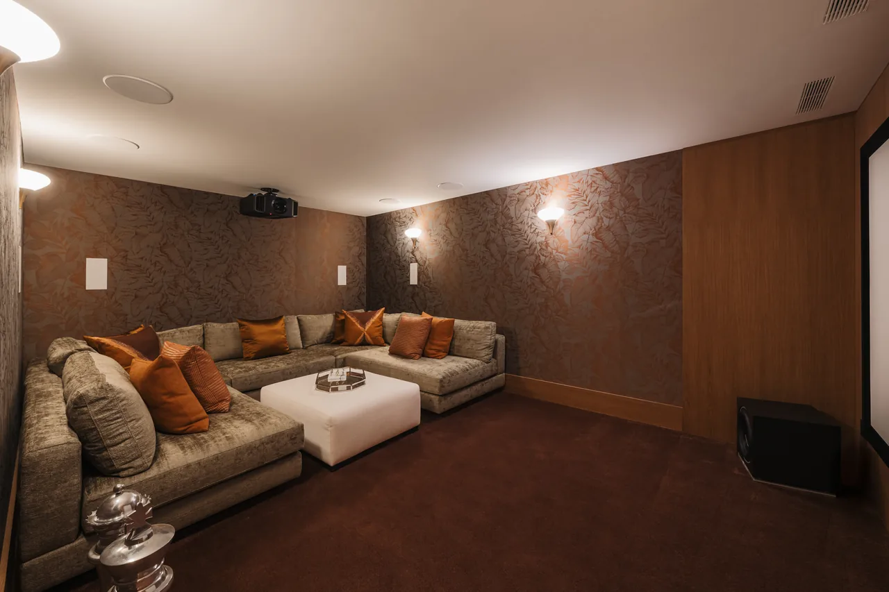 8-bedroom villa in El Herrojo with private pool and private garden — image 27