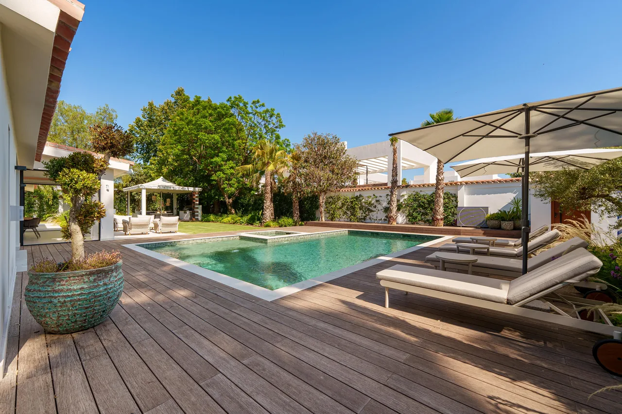 5-bedroom villa near Puerto Banús with private pool and private garden — image 33
