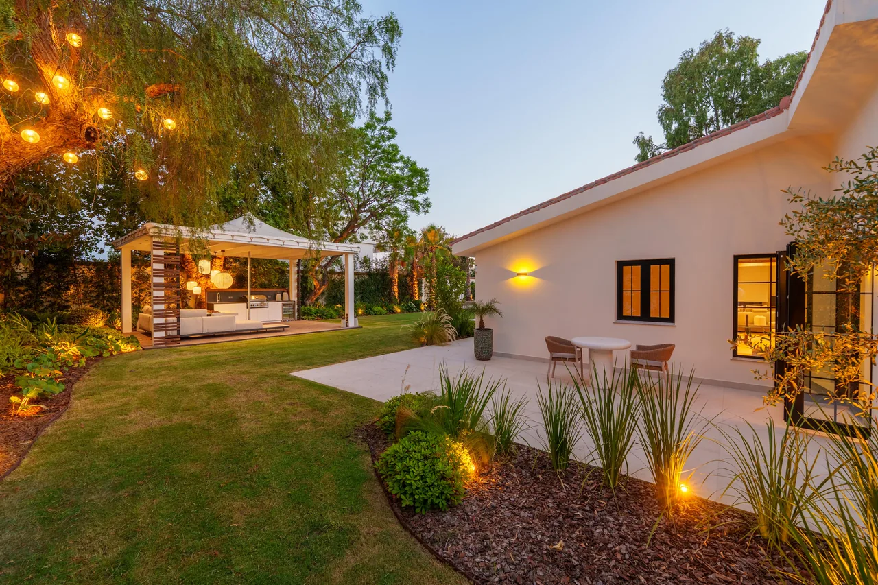 5-bedroom villa near Puerto Banús with private pool and private garden — image 51