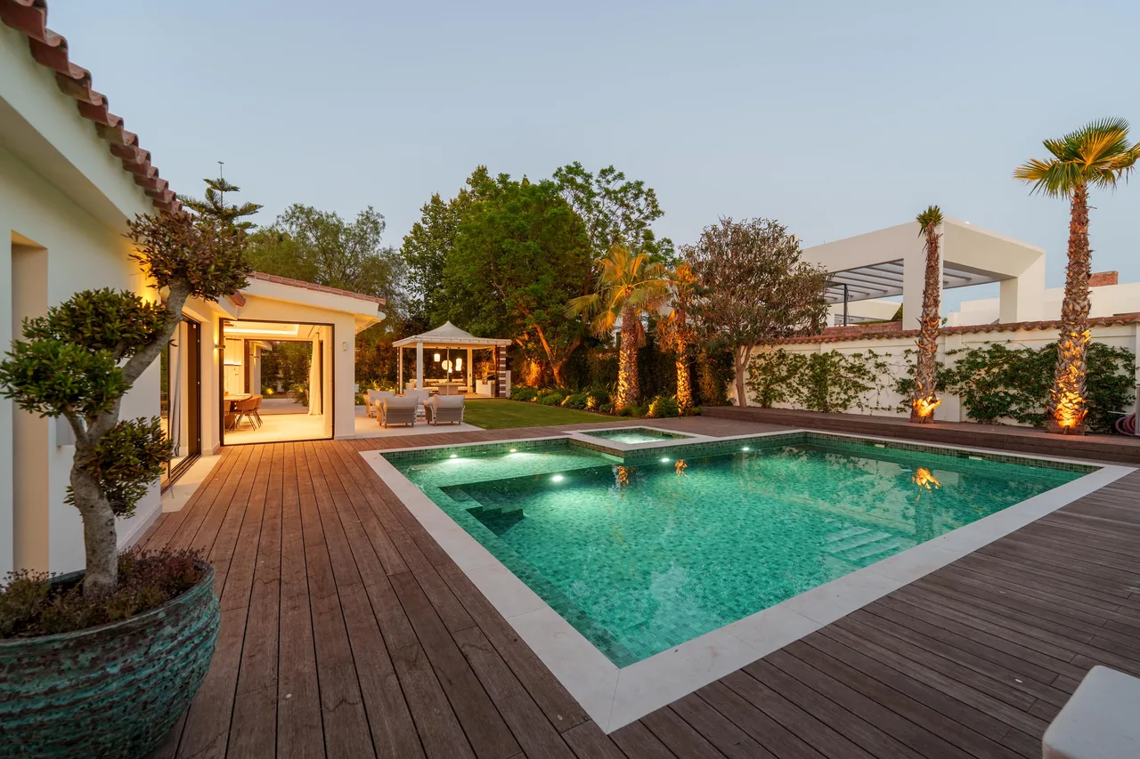 5-bedroom villa near Puerto Banús with private pool and private garden — image 53