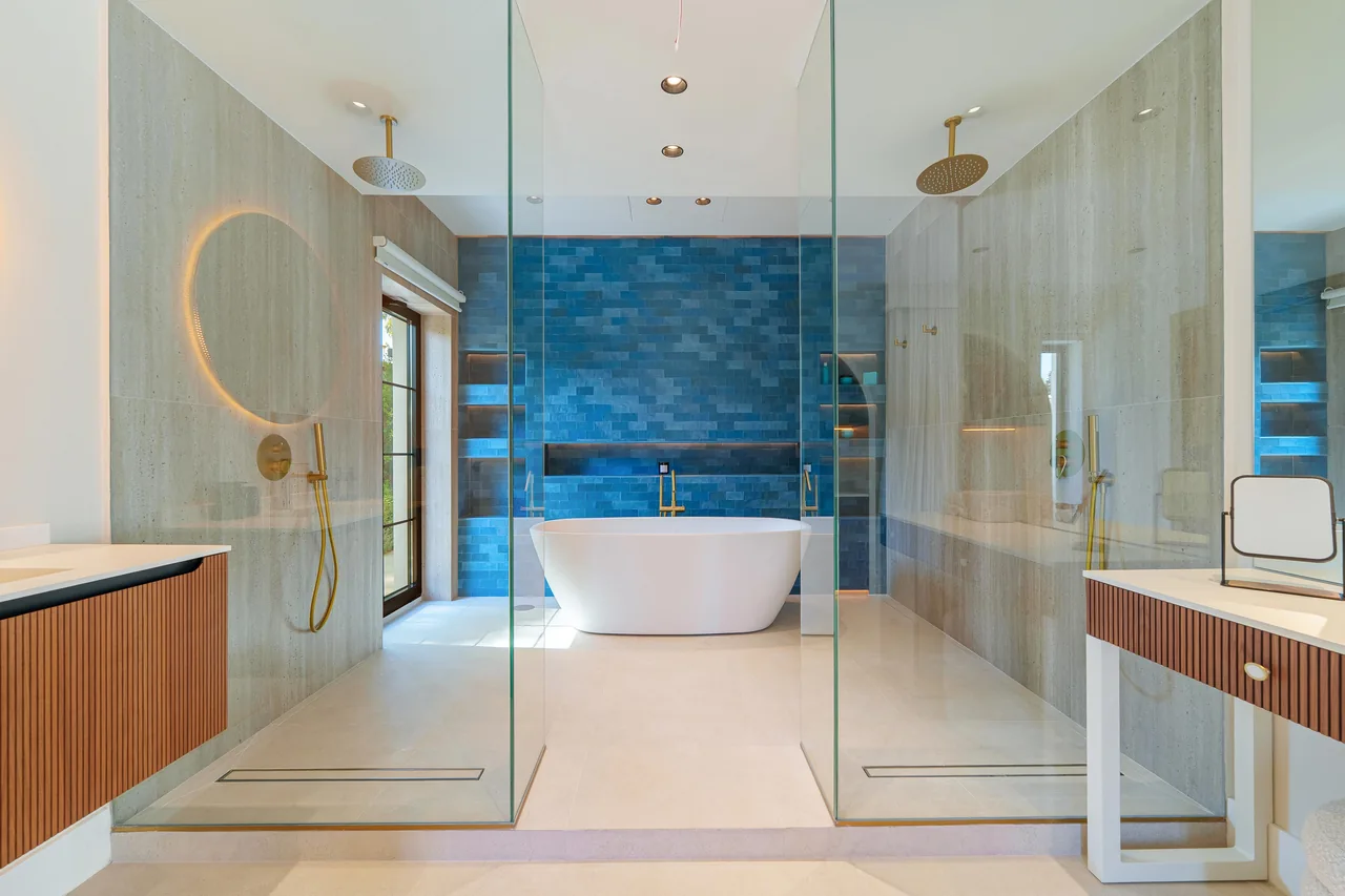 5-bedroom villa near Puerto Banús with private pool and private garden — image 62