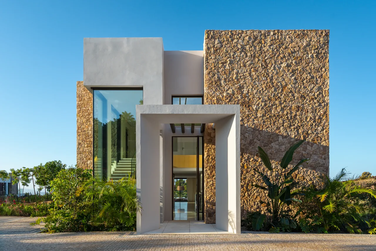 5-bedroom villa in Marbella Hill Club with private pool and private garden — image 32