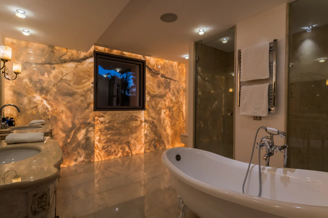 6-bedroom villa in La Cerquilla with private pool and private garden — image 7