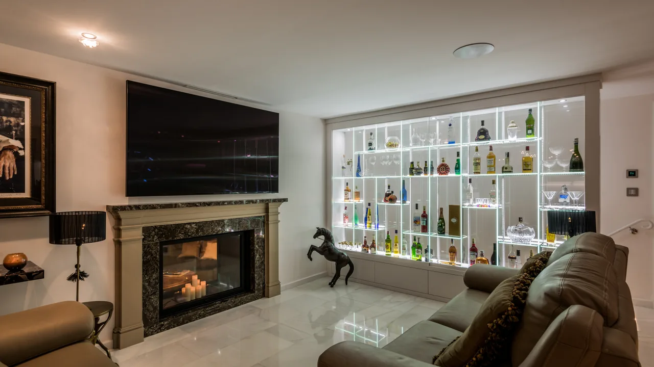 6-bedroom villa in La Cerquilla with private pool and private garden — image 10