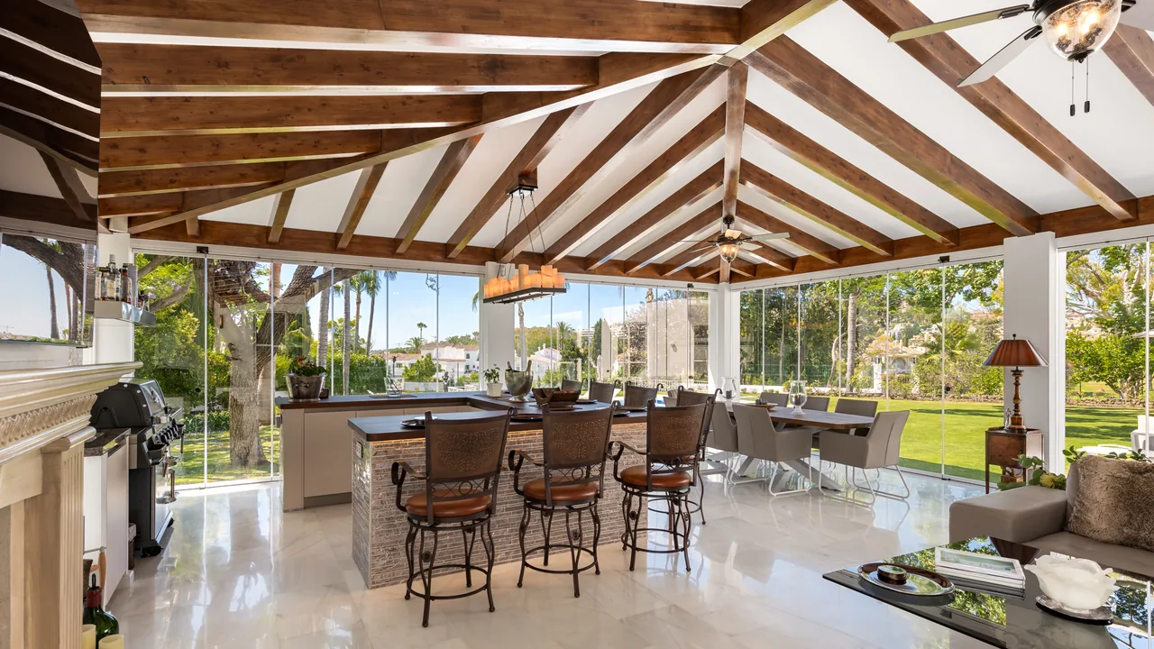 6-bedroom villa in La Cerquilla with private pool and private garden — image 40