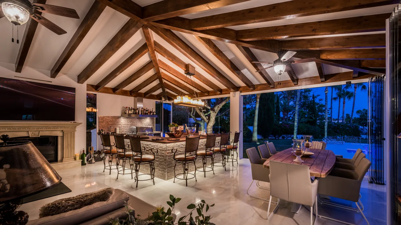 6-bedroom villa in La Cerquilla with private pool and private garden — image 59