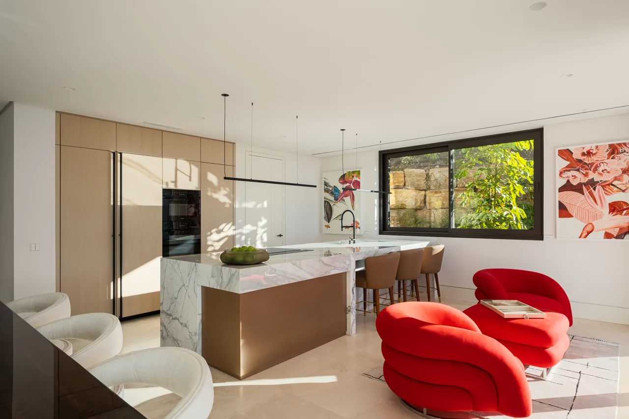 5-bedroom villa in Marbella Hill Club with private pool and private garden — image 7
