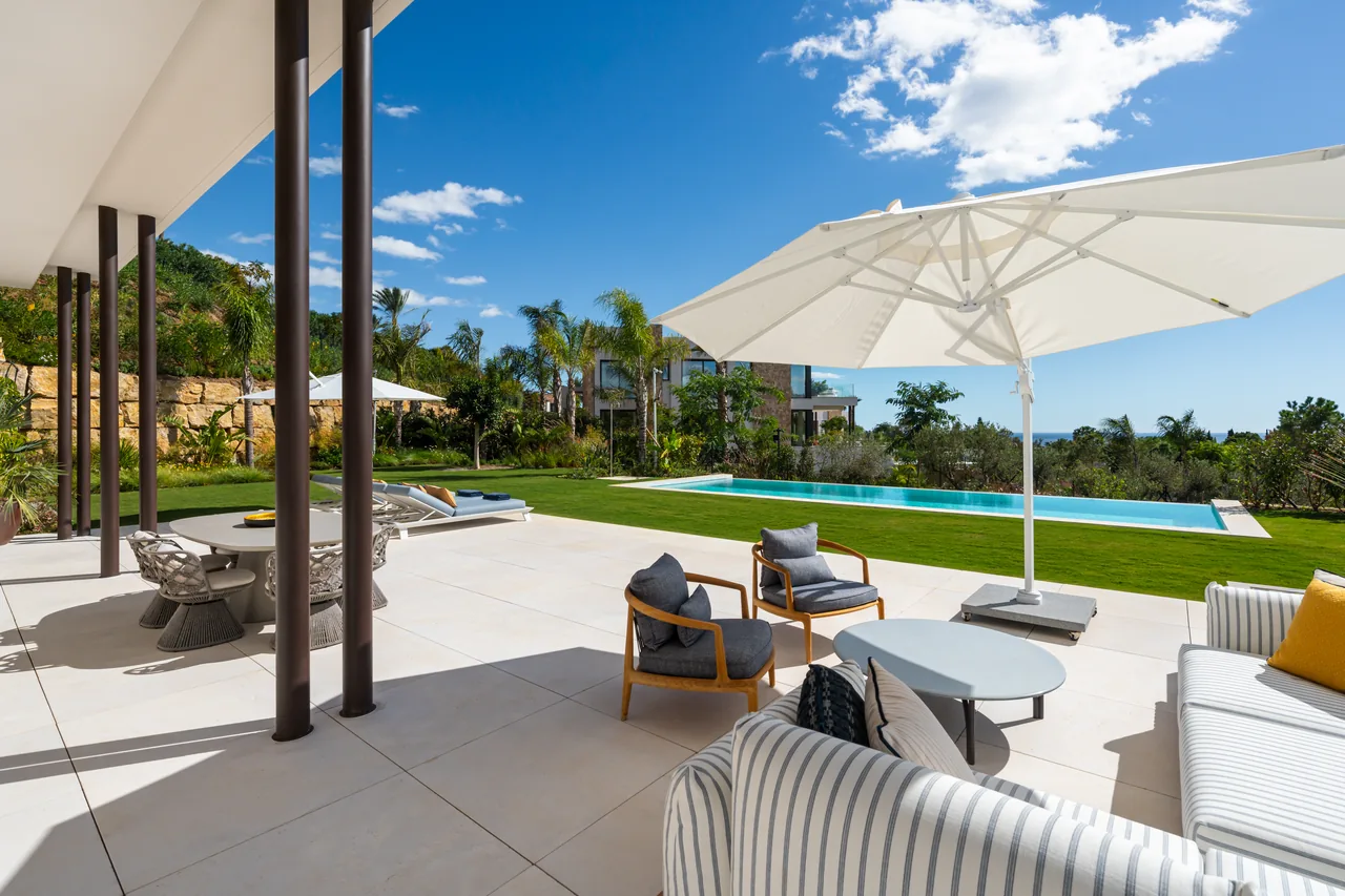 5-bedroom villa in Marbella Hill Club with private pool and private garden — image 21
