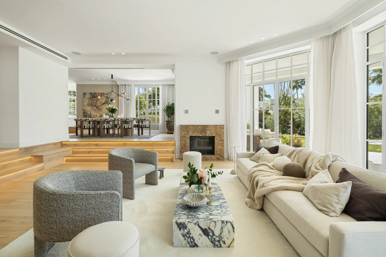 5-bedroom villa in Nueva Andalucia with private pool and private garden — image 24