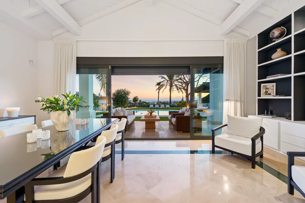 4-bedroom villa in La Quinta with private pool and private garden — image 86